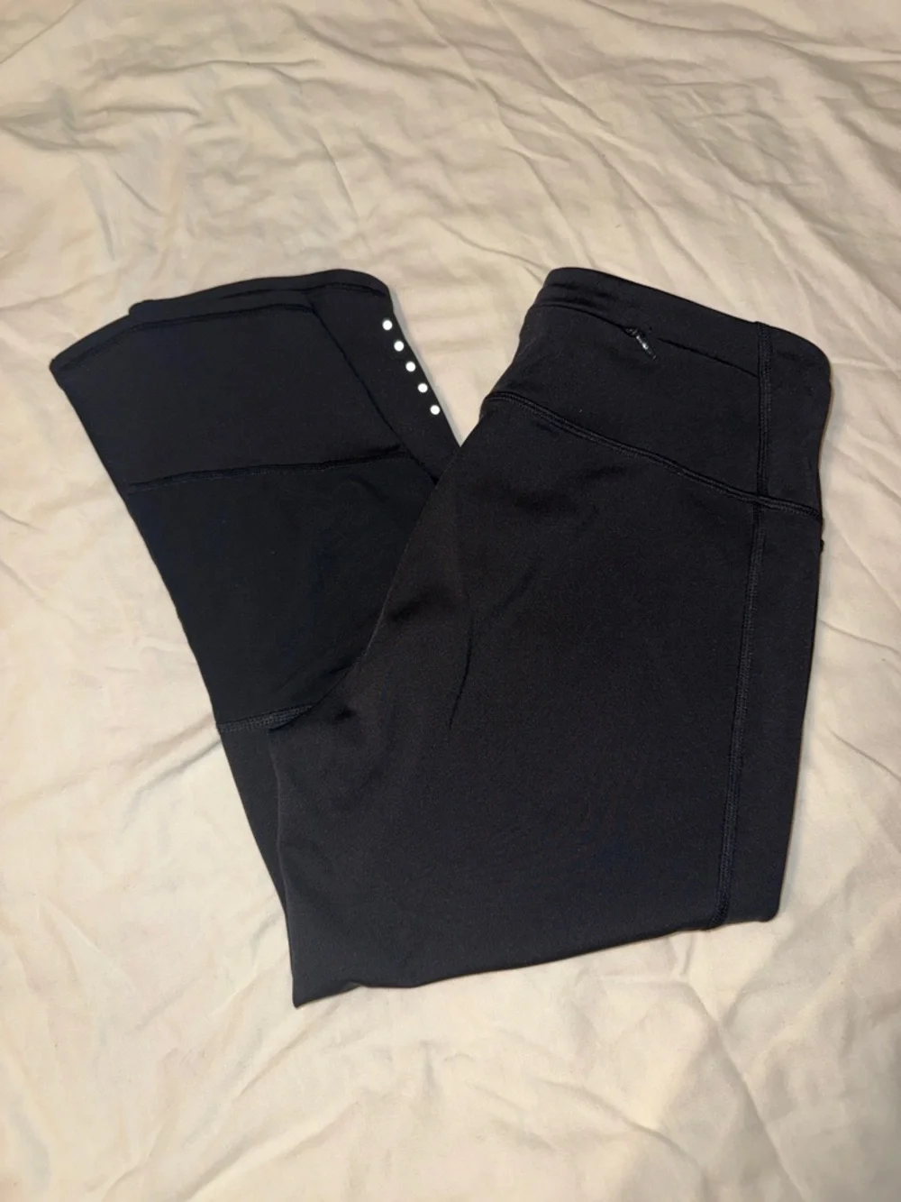 Old Navy Active Black Go-Dry Workout Leggings - Picture 5 of 5